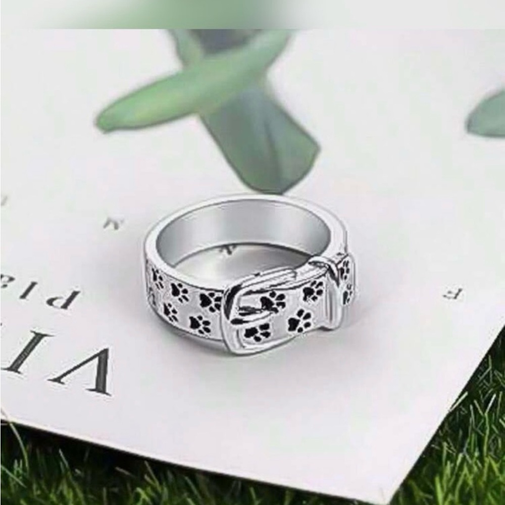Silver Paw Print Ring Size 6 - Picture 2 of 4